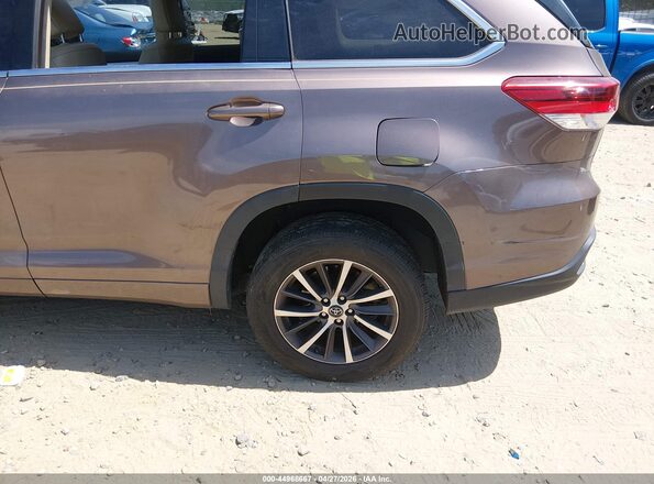 5TDKZRFH1JS247509 2018 TOYOTA LE Brown 