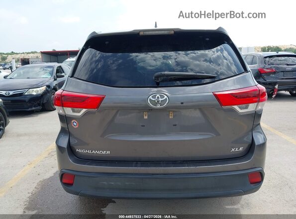 5TDKZRFH6JS541004 2018 TOYOTA LE Gray 