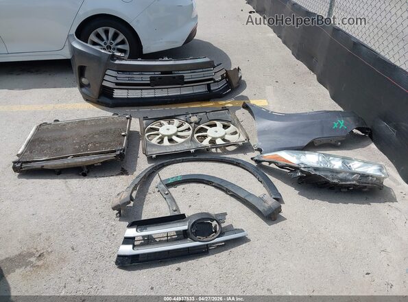 5TDKZRFH6JS541004 2018 TOYOTA LE Gray Вид щитка приладів