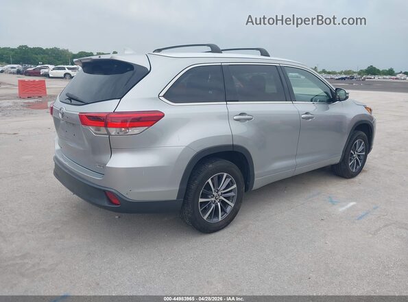5TDKZRFH8JS534376 2018 TOYOTA LE Silver Rear right