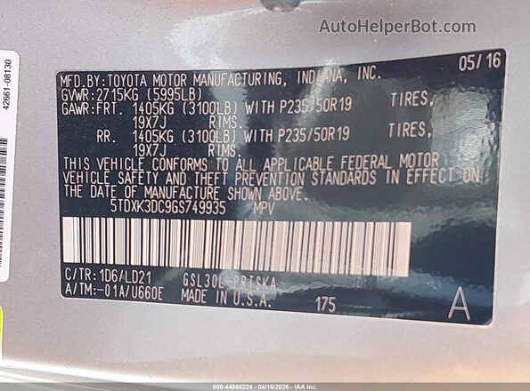 5TDXK3DC9GS749935 2016 TOYOTA SIENNA Silver Vista del compartimento del motor