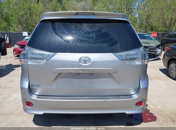 5TDXK3DC9GS749935 2016 TOYOTA SIENNA Silver 