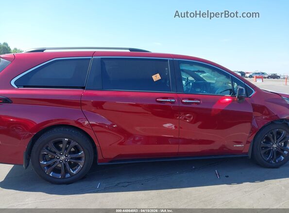 5TDXRKEC5MS016670 2021 TOYOTA SIENNA Red სალონის 360-გრადუსიანი ხედი