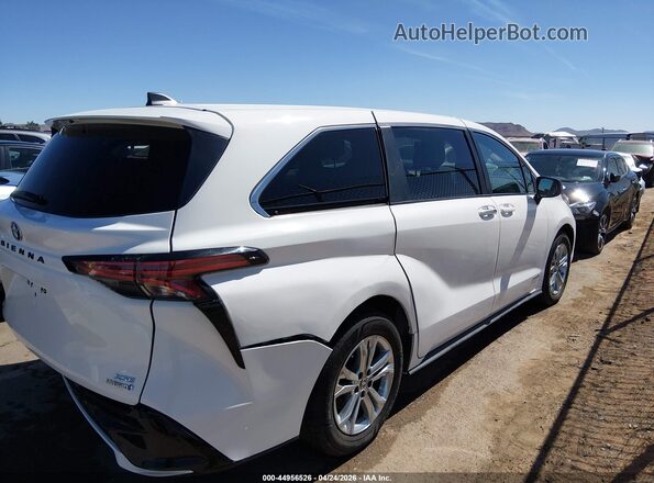 5TDXSKFC8MS002829 2021 TOYOTA SIENNA White Vista interior trasera