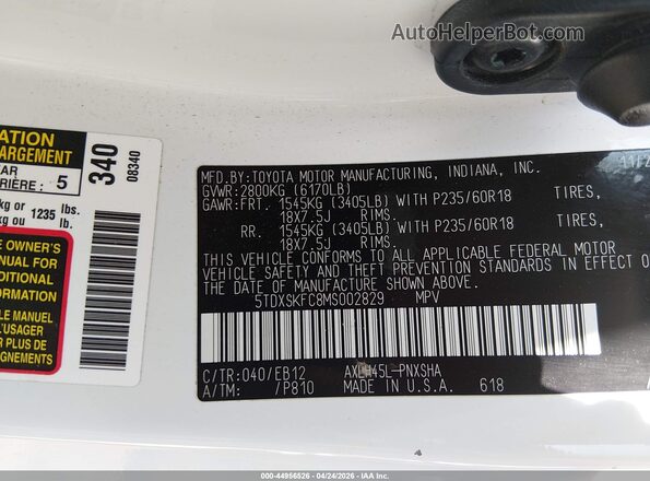 5TDXSKFC8MS002829 2021 TOYOTA SIENNA White Vista del compartimento del motor