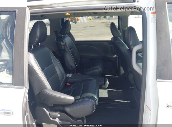 5TDXZ3DC7JS956035 2018 TOYOTA SIENNA Белый 