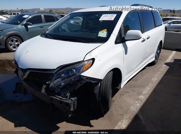 5TDXZ3DCXJS942341 2018 TOYOTA SIENNA White Առջևի ձախ երեք քառորդ տեսարան