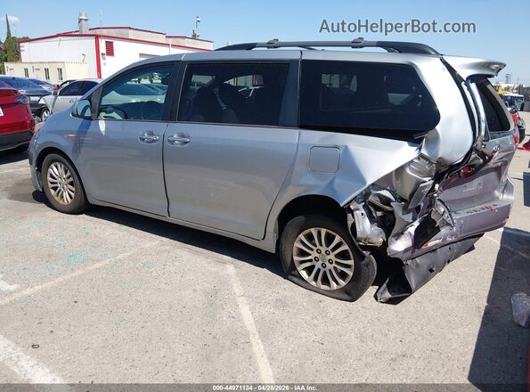 5TDYK3DCXGS717659 2016 TOYOTA LE Серебряный Задняя левая четверть