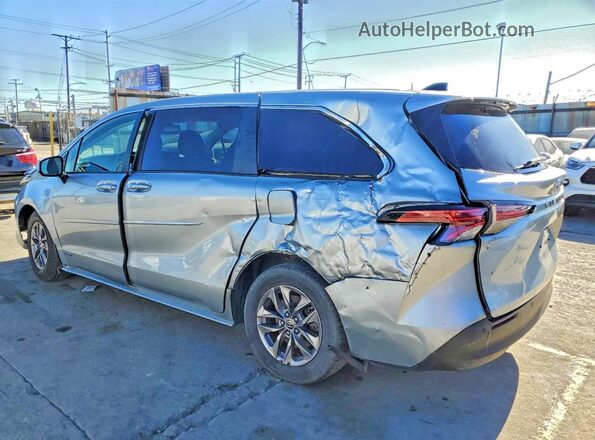 5TDYRKEC2MS029736 2021 TOYOTA LE Silver 