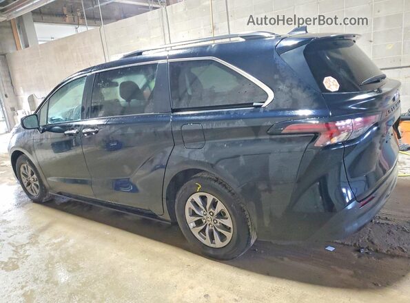 5TDYRKECXRS193792 2024 TOYOTA SIENNA Black 