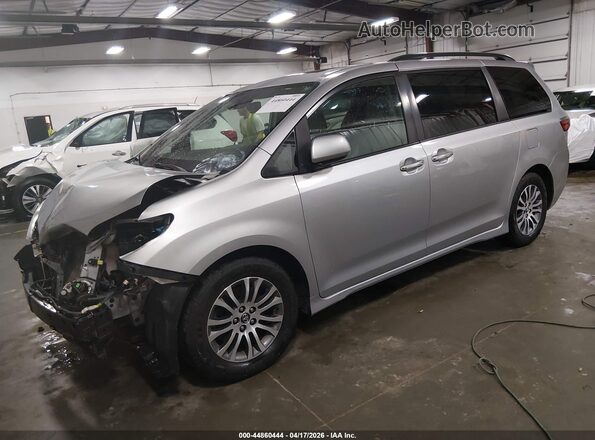 5TDYZ3DC2LS053735 2020 TOYOTA LE Silver Առջևի ձախ երեք քառորդ տեսարան