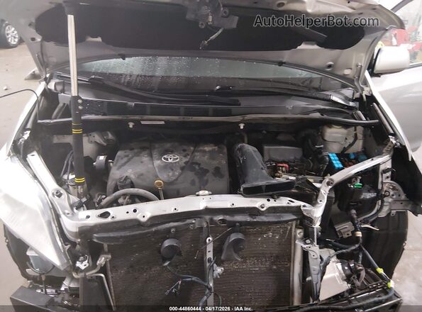 5TDYZ3DC2LS053735 2020 TOYOTA LE Silver Հետևի տեսք