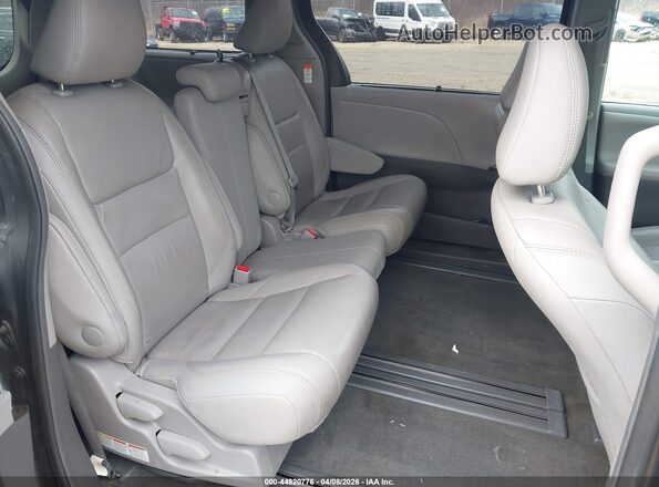5TDYZ3DC6HS804908 2017 TOYOTA LE Gray Vista de la etiqueta del VIN