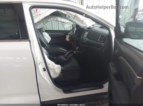 5TDYZRFH2JS242619 2018 TOYOTA LIMITED Белый Задняя правая четверть
