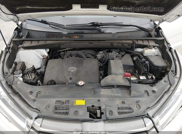 5TDYZRFH8JS288682 2018 TOYOTA LIMITED Белый Вид сзади