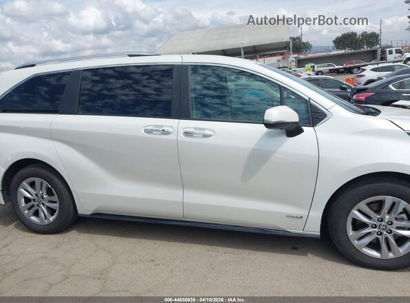 5TDZRKEC7MS009776 2021 TOYOTA LIMITED White Սարքավորումների վահանակի տեսք