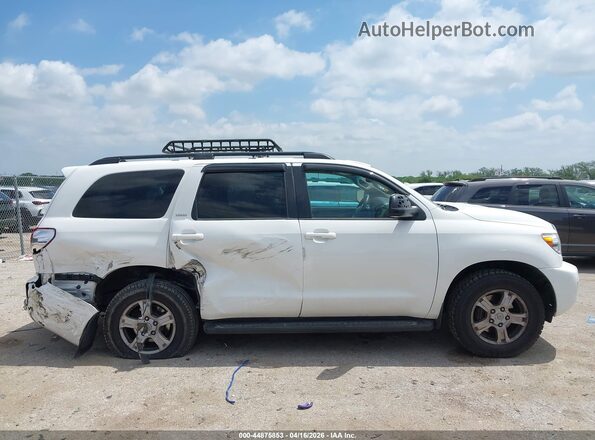 5TDZY5G16GS063199 2016 TOYOTA SEQUOIA White უკანა სალონის ხედი