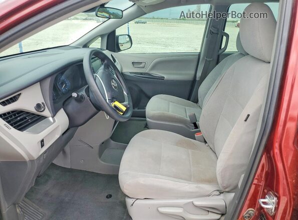 5TDZZ3DC5JS901978 2018 TOYOTA SIENNA Red Սալոնի դիմացի տեսք