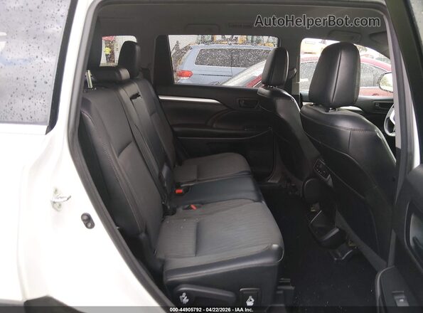 5TDZZRFH3JS258011 2018 TOYOTA LE White VIN კოდის სტიკერის ხედი