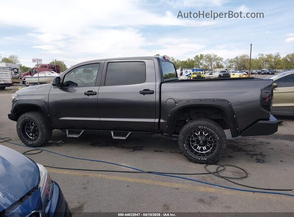 5TFDW5F1XGX556881 2016 TOYOTA TUNDRA Gray 