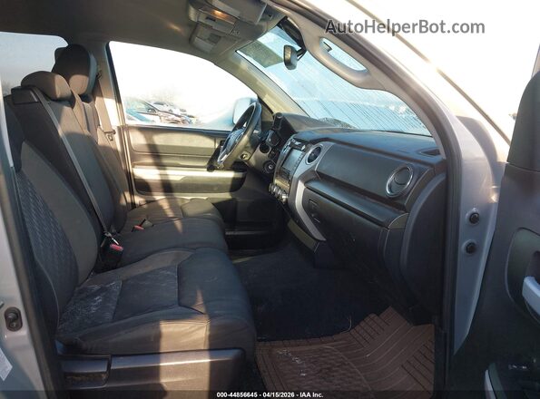 5TFDY5F17KX811733 2019 TOYOTA TUNDRA Gray Front interior view