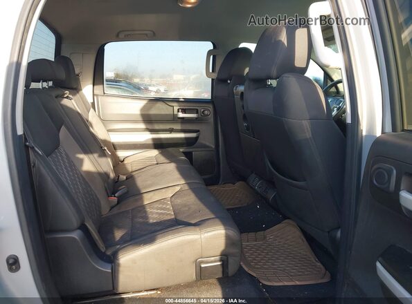 5TFDY5F17KX811733 2019 TOYOTA TUNDRA Gray VIN sticker view