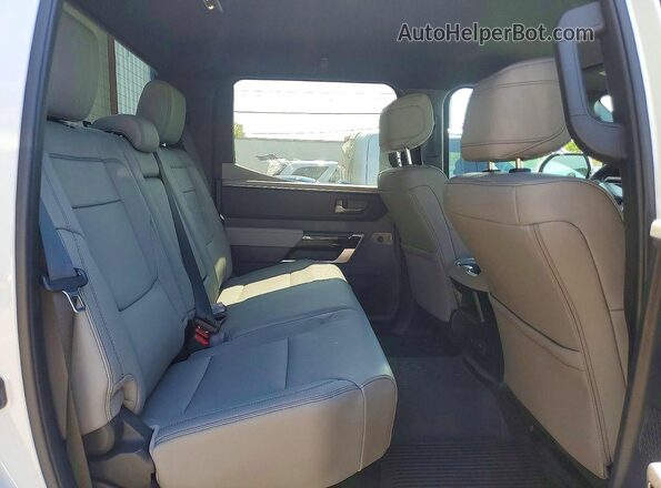 5TFJA5EC5TX051054 2026 TOYOTA LIMITED White უკანა სალონის ხედი