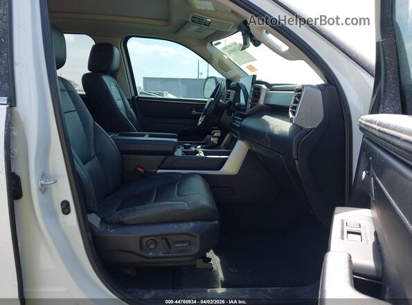 5TFJC5DB0RX060062 2024 TOYOTA LIMITED White წინა სალონის ხედი