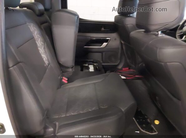 5TFJC5DB6PX020372 2023 TOYOTA LIMITED White VIN կոդի պիտակի տեսք