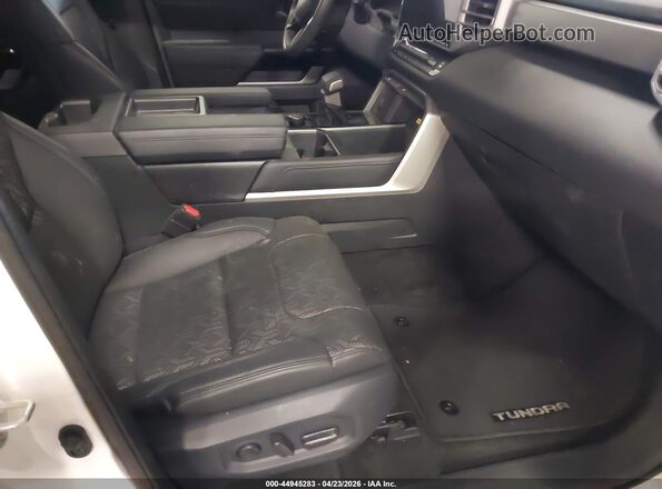 5TFJC5DB6PX020372 2023 TOYOTA LIMITED White Սալոնի դիմացի տեսք