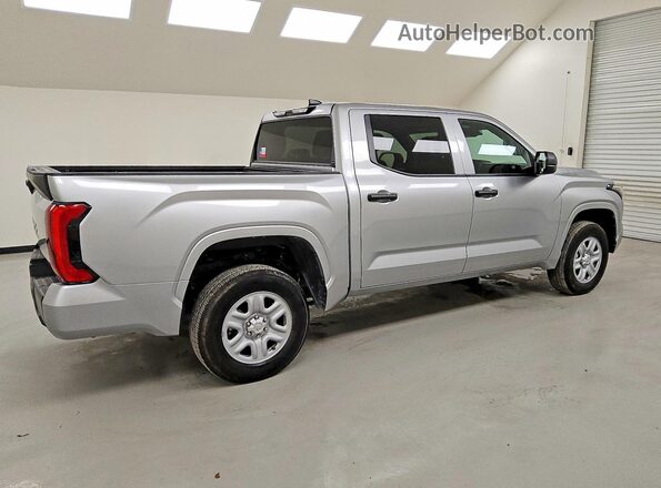 5TFKB5DB3SX311735 2025 TOYOTA TUNDRA Silver Tył prawy