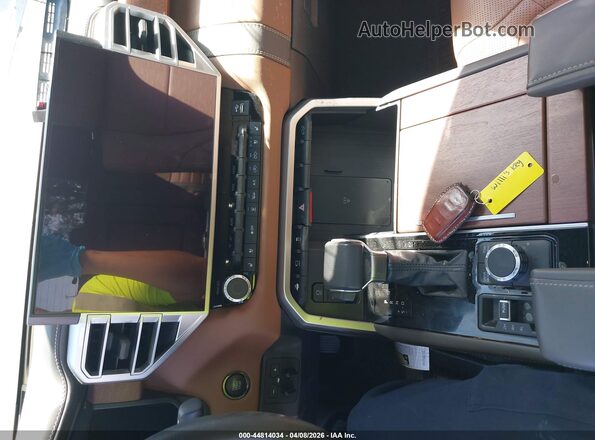 5TFMA5DB8SX308891 2025 TOYOTA TUNDRA Silver Առջևի վահանակի տեսք