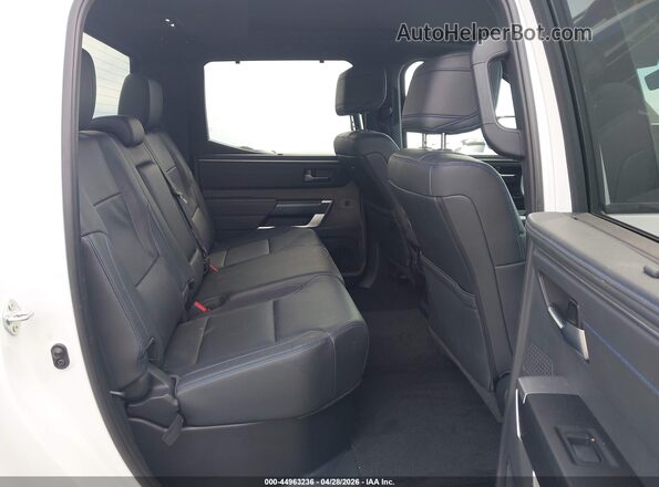 5TFNA5DB4RX200220 2024 TOYOTA TUNDRA Белый Вид наклейки с VIN-кодом
