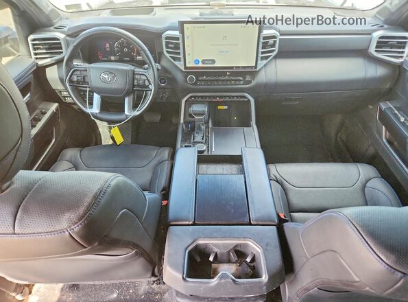5TFNA5DB9NX022332 2022 TOYOTA TUNDRA Серебряный Вид панели приборов