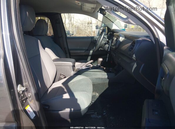 5TFSX5EN2KX067246 2019 TOYOTA TACOMA Gray Widok wnętrza z przodu