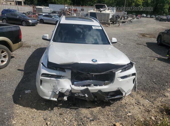 5UX23EM01P9P25098 2023 BMW X7 Белый Вид спереди
