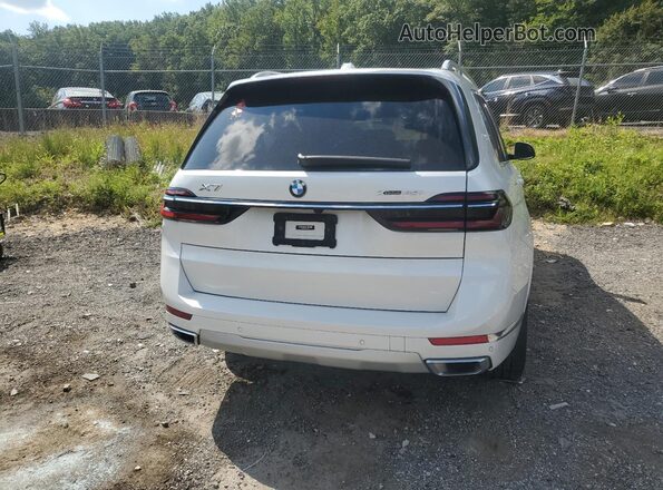 5UX23EM01P9P25098 2023 BMW X7 Белый Вид сзади