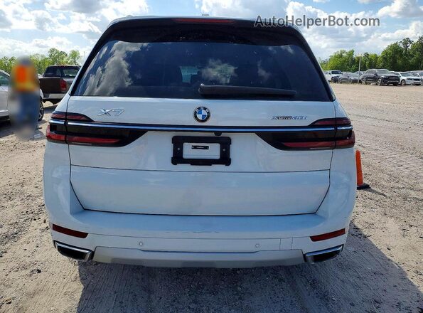 5UX23EM02S9X95637 2025 BMW X7 White Հետևի տեսք