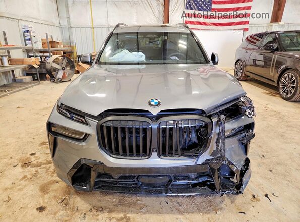5UX23EM02S9Z45441 2025 BMW X7 Gray Front view