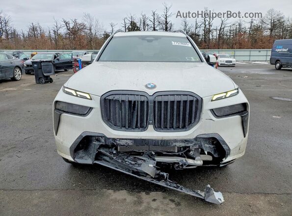 5UX23EM03S9W48193 2025 BMW X7 White Vista frontal