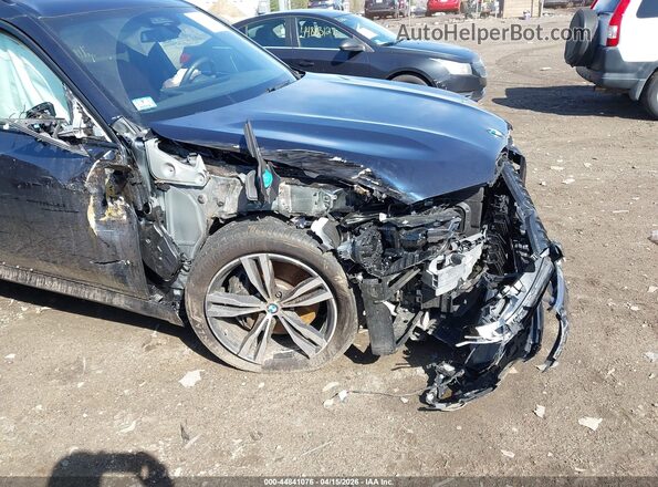 5UX23EM03S9W96700 2025 BMW X7 Black Vista frontal