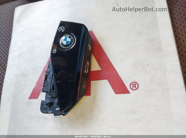 5UX23EM07S9W44955 2025 BMW X7 White Вид панелі приладів