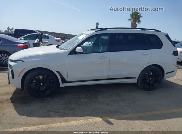 5UX23EM08T9092089 2026 BMW X7 White 