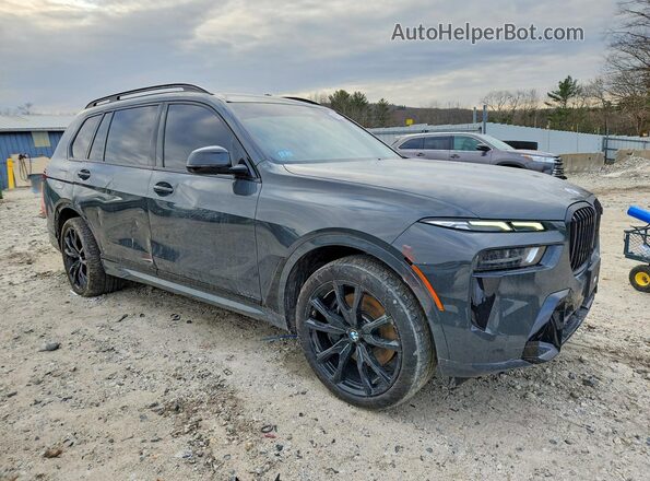 5UX23EM09R9V99558 2024 BMW X7 Серый Передняя правая четверть