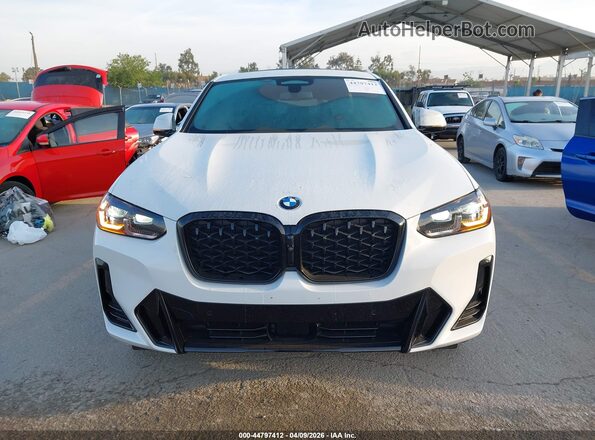 5UX33DT0XS9061604 2025 BMW X4 White Вид панелі приладів