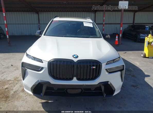 5UX33EM01P9R52117 2023 BMW X7 White Widok wnętrza z tyłu