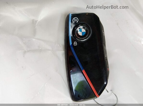 5UX33EM01S9Y80764 2025 BMW X7 Light Blue Вид панелі приладів