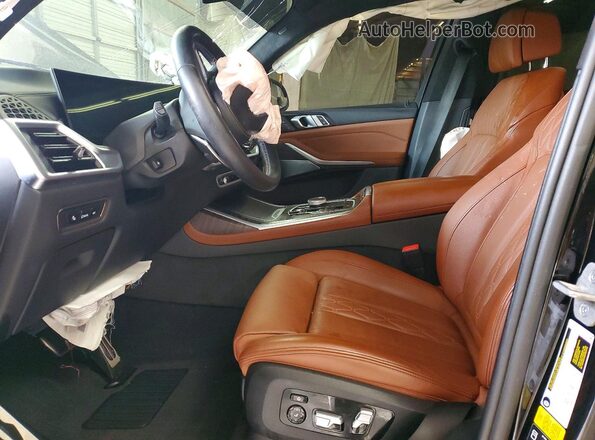 5UX33EM04R9T46247 2024 BMW X7 Black Սալոնի դիմացի տեսք