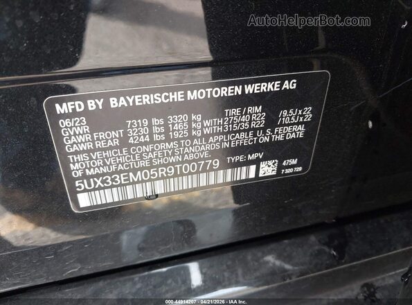 5UX33EM05R9T00779 2024 BMW X7 Black Vista del compartimento del motor