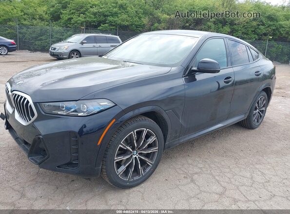 5UX33EX02S9X22929 2025 BMW X6 Black Przód lewy